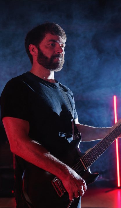 Franky – Guitar, BLOOD SHOT DOWN